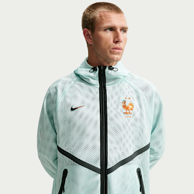 イングランド代表 Nike Anthem Jacket England Academy Pro Men's Nike Dri-FIT Soccer Anthem Jacket. Nike.com